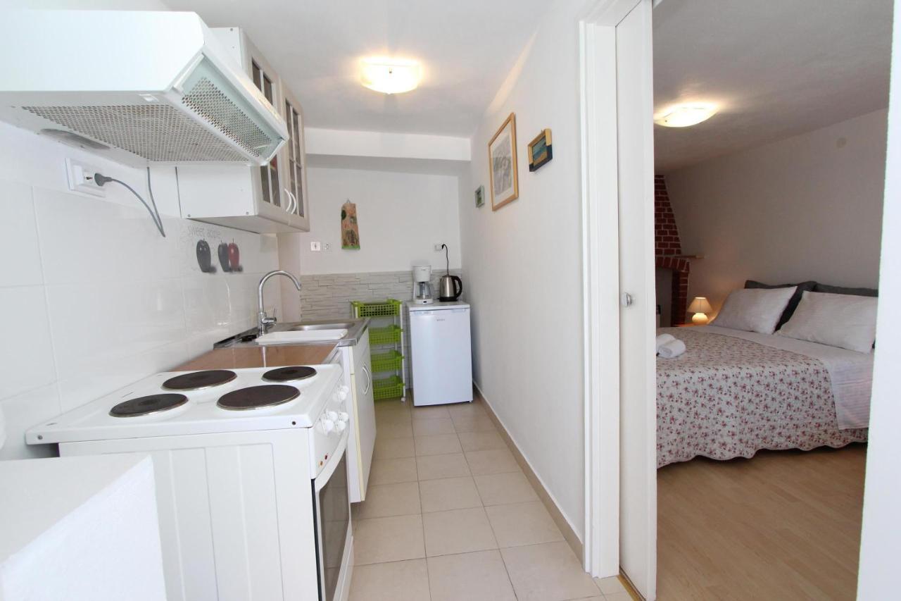 Apartments Knezovic Rovinj Exterior foto